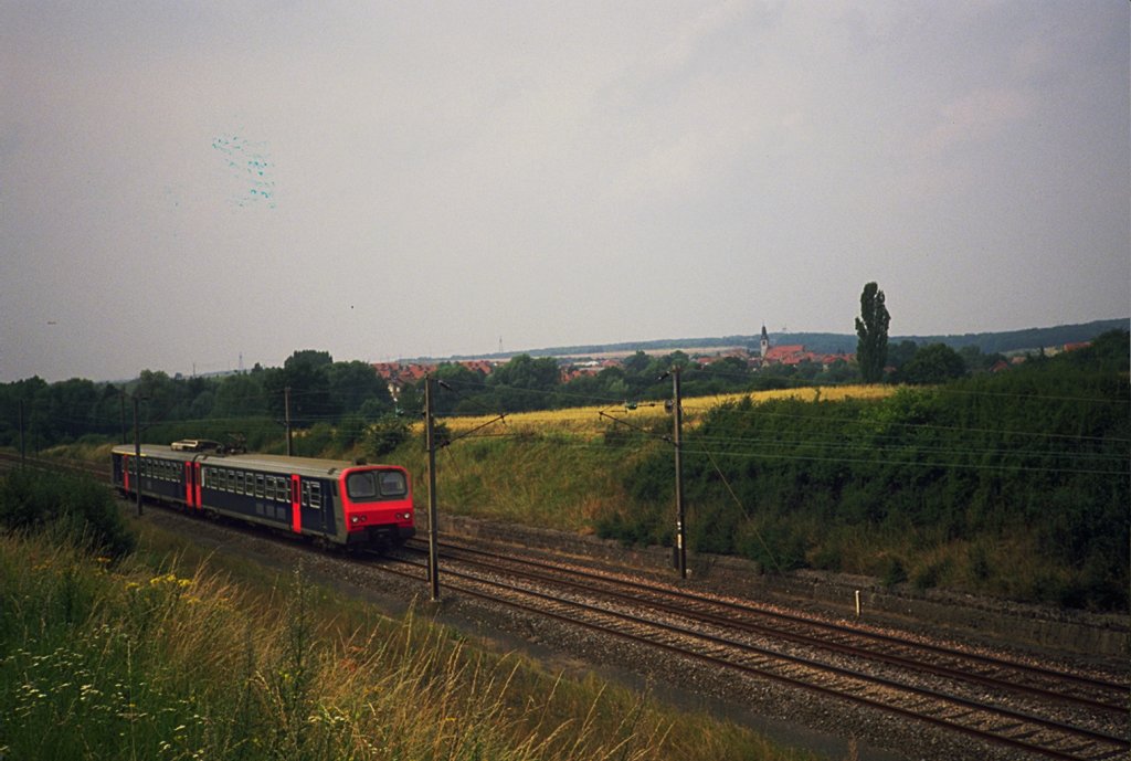 Anno 1988 waren die Z 11500 ganz neu. Hier die Z 11516 mit einem Bumler Metz - Forbach.