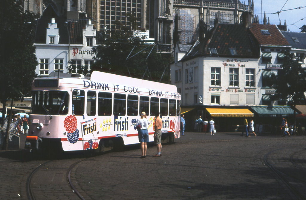 Antwerpen Tw 2163 am Groenplaats, 03.08.1991.