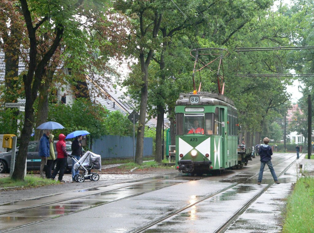 Arbeitswagen A73 des Tram 88 e.V. auf der Schneicher-Rdersdorfer Straenbahn. Anlass war das 100-jhrige Bestehen dieser Strecke. Auf Bahnvideos.eu habe ich auch einige Videos hochgeladen. 29.8.2010
