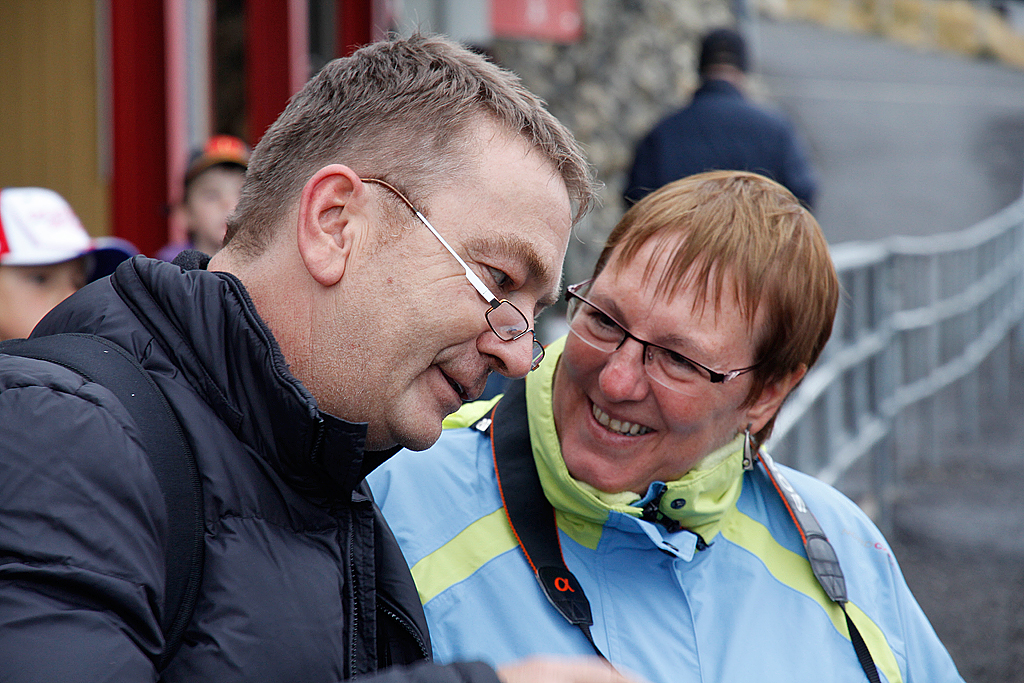 Armin und Christine beim Abschied in der Station Rothorn Kulm, 29. Sept. 2012, 17:43