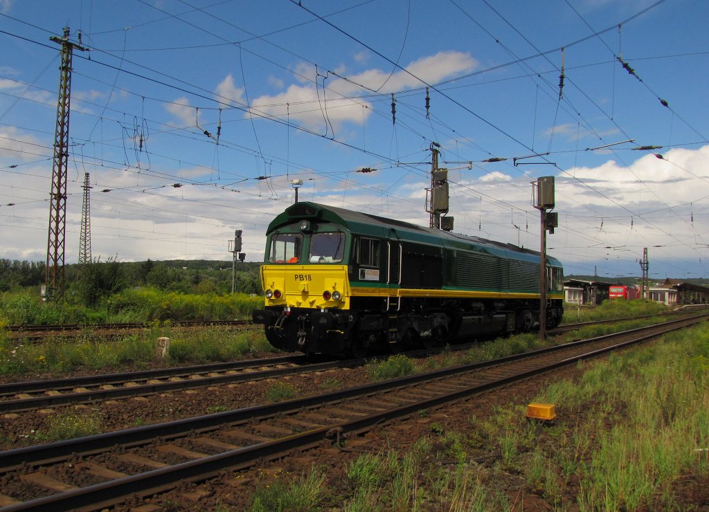 Ascendos Rail Leasing PB 18 (91 80 1266 022-3 D-ITL) als Tfzf Richtung Groheringen, in Naumburg (S) Hbf; 08.08.2011