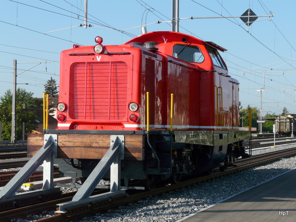 asm Oberaargau -Rangierlok Am 847 957-8 (ex Sersa LOTTI )im Bahnhofsareal von Niederbipp am 15.07.2011