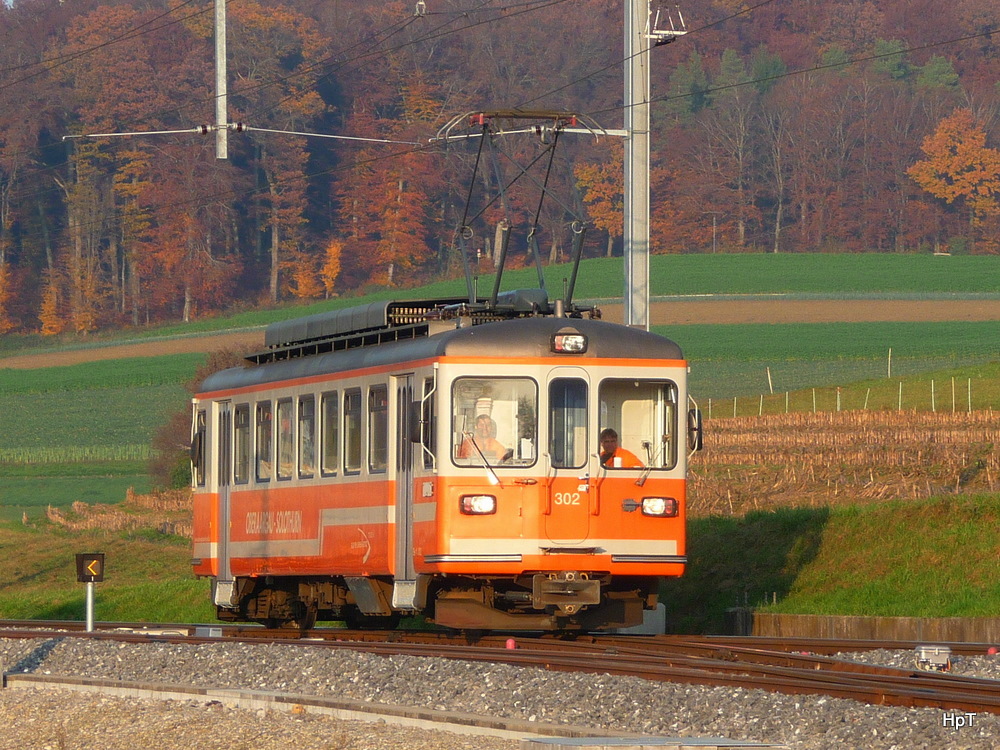 asm Seeland  - Triebwagen Be 4/4 302 bei Rangierfahrt im Bahnhofsareal von Siselen am 16.11.2011