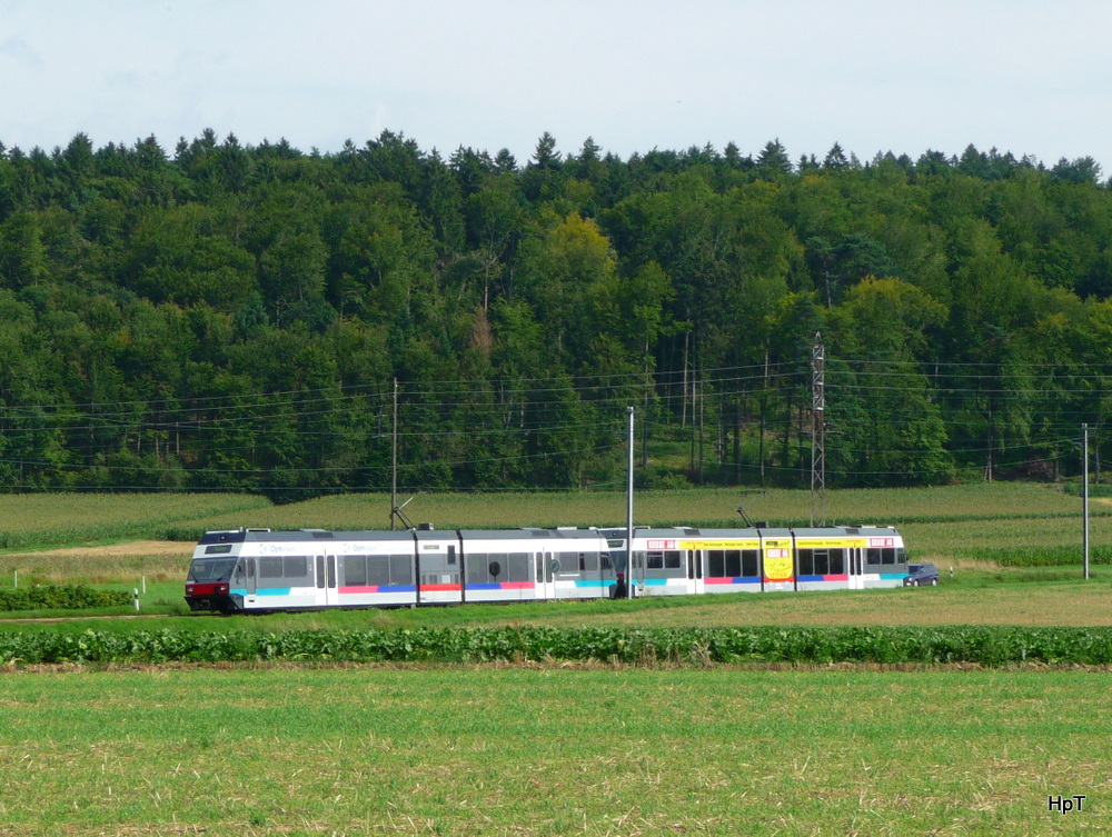 asm - Triebwagen Be 2/6 510 und Be 2/6 502 bei Lattrigen als Regio unterwegs nach Biel am 19.08.2010