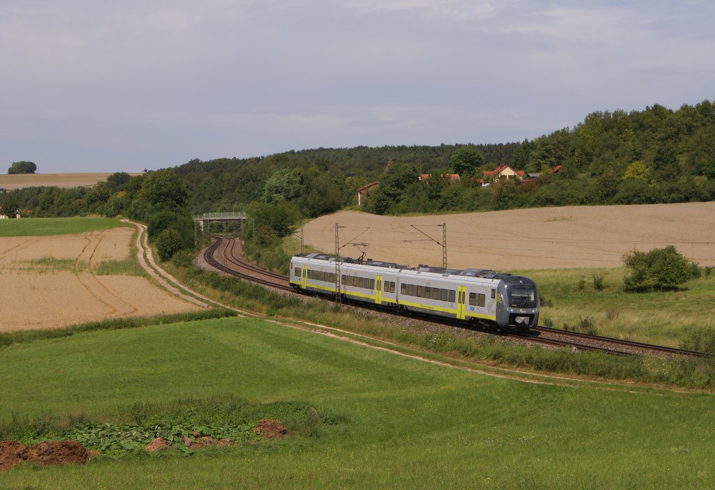 Auch die Agilis wurde fotografiert. Hier fhrt 440 x11 gerade als ag84459 nach Regensburg Hbf durch Edlhausen. (11.08.2011)