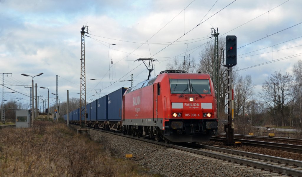 Auch die DB fhrt eine Blaue Wand. Am 06.01.12 zog 185 308 ihren Zug durch Leipzig-Thekla Richtung Engelsdorf Rbf.