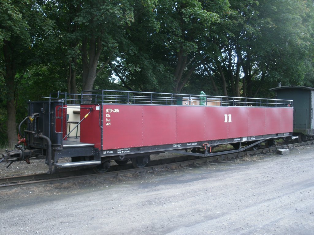 Auch in diesem Jahr waren die Fahrten,mit dem Aussichtswagen KS 970-465,gefragt.Am 11.Oktober 2012 stand der Wagen in Putbus.