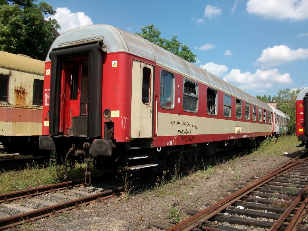 Auch in Polen bleibt die Bahn vor Vandalismus nicht verschont,auch dieser Adnu wurde ein  Opfer .Am 31.Juli 2010 stand Dieser in Szczecin Glowny.