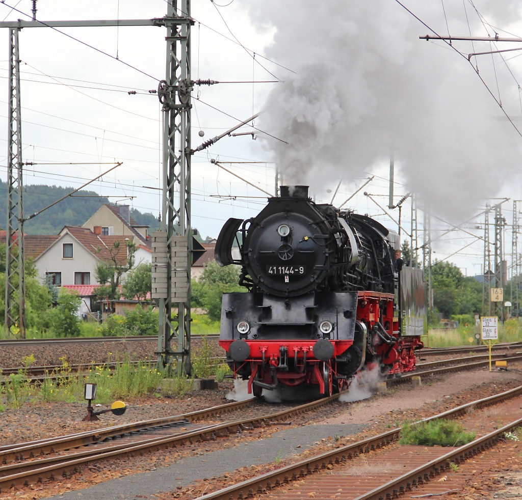 Auf der 41 144-9 konnten am 23.07.2011 am Tag der offenen Tr bei Uwe adam in Eisenach Fhrerstandsmitfahrten gemacht werden.