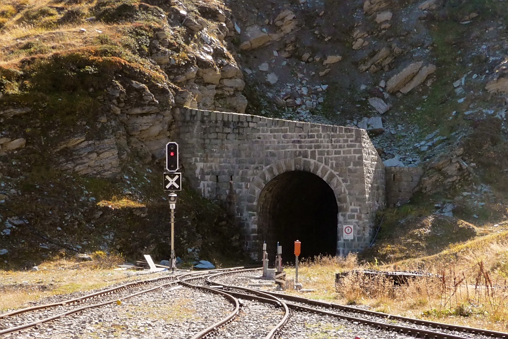 Auf der anderen Seite des Furka-Tunnels (Furka, 2.10.11)