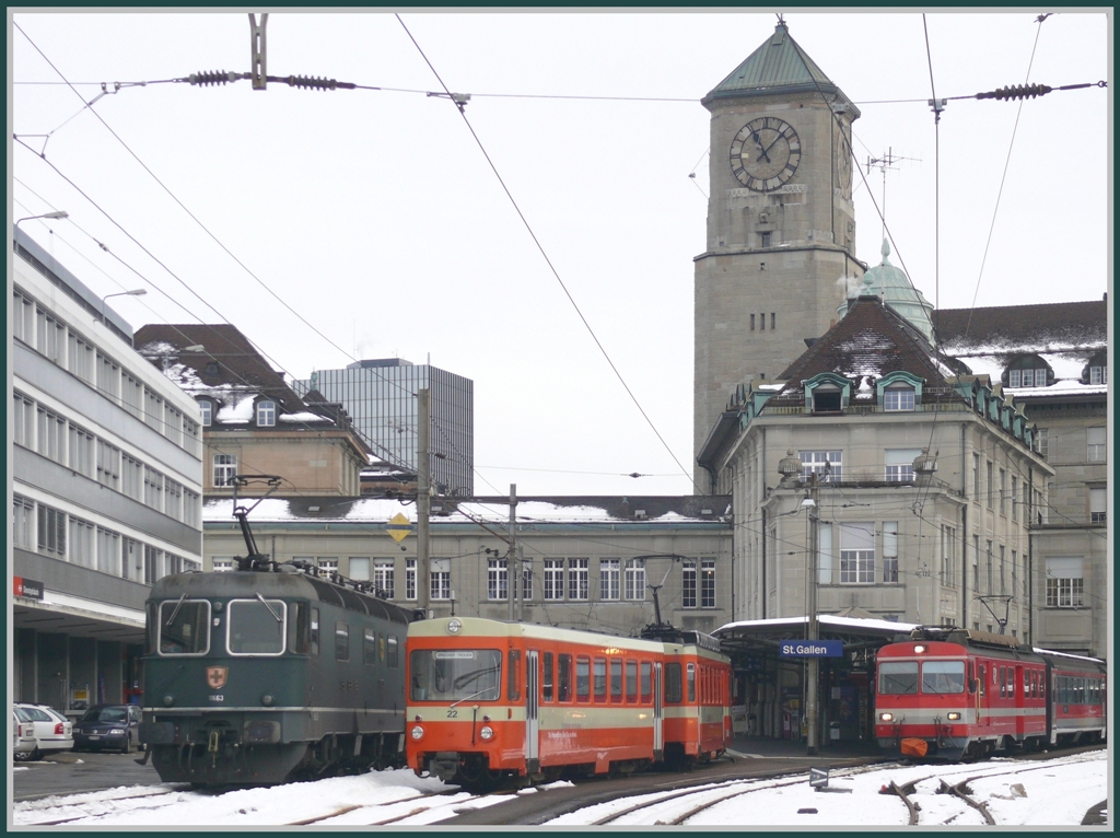 Auf dieser Aufnahme ist der Grssenunterschied zwischen den verschiedenen Spuren noch besser zu sehen. St.Gallen Nebenbahnhof (21.12.2010)