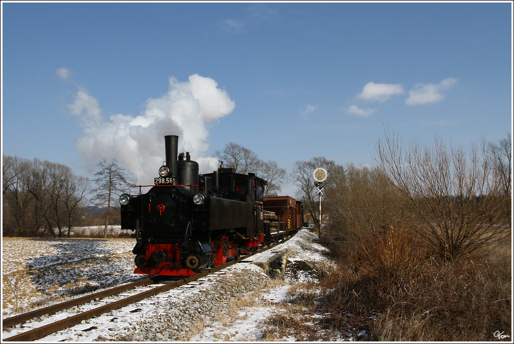 Auf der Stainzerbahn fhrt 298.56 mit einem Foto GmP von Preding nach Stainz. Preding 5.2.2012 
