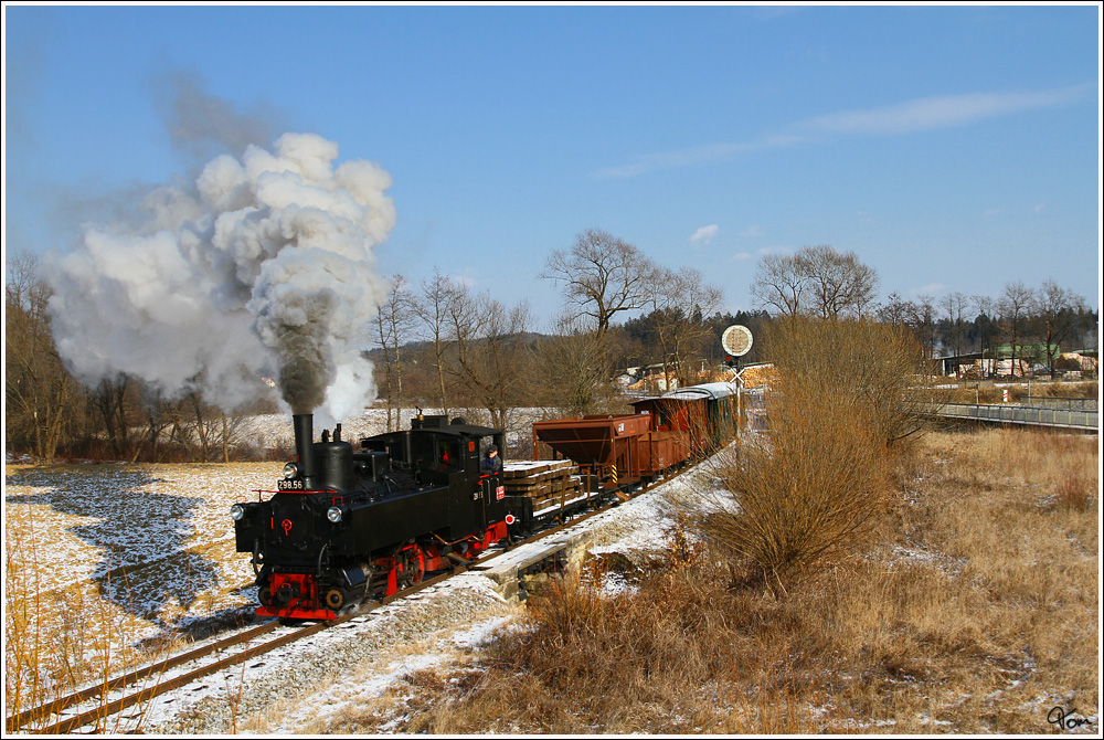 Auf der Stainzerbahn fhrt 298.56 mit einem Foto GmP von Preding nach Stainz. Preding 5.2.2012 

