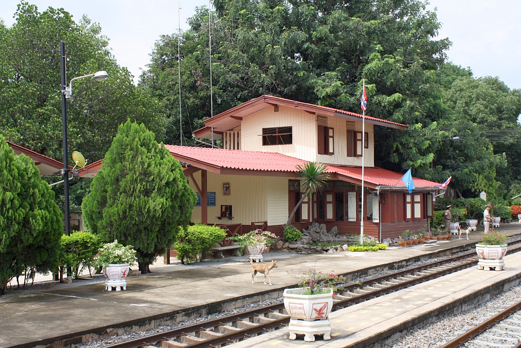 Aufnahmsgebäude der Map Kabao Station am 23.August 2010.