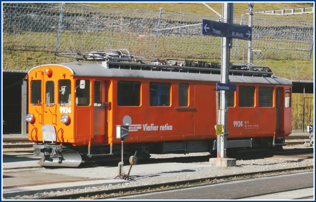 Aus dem ABe 4/4 I 36 entstand 1998 der Xe 4/4 9924. (11.11.2009)