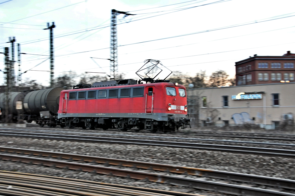 aus Richtung Lauda kommt 140 678 nach W�rzburg am 22.03.2010