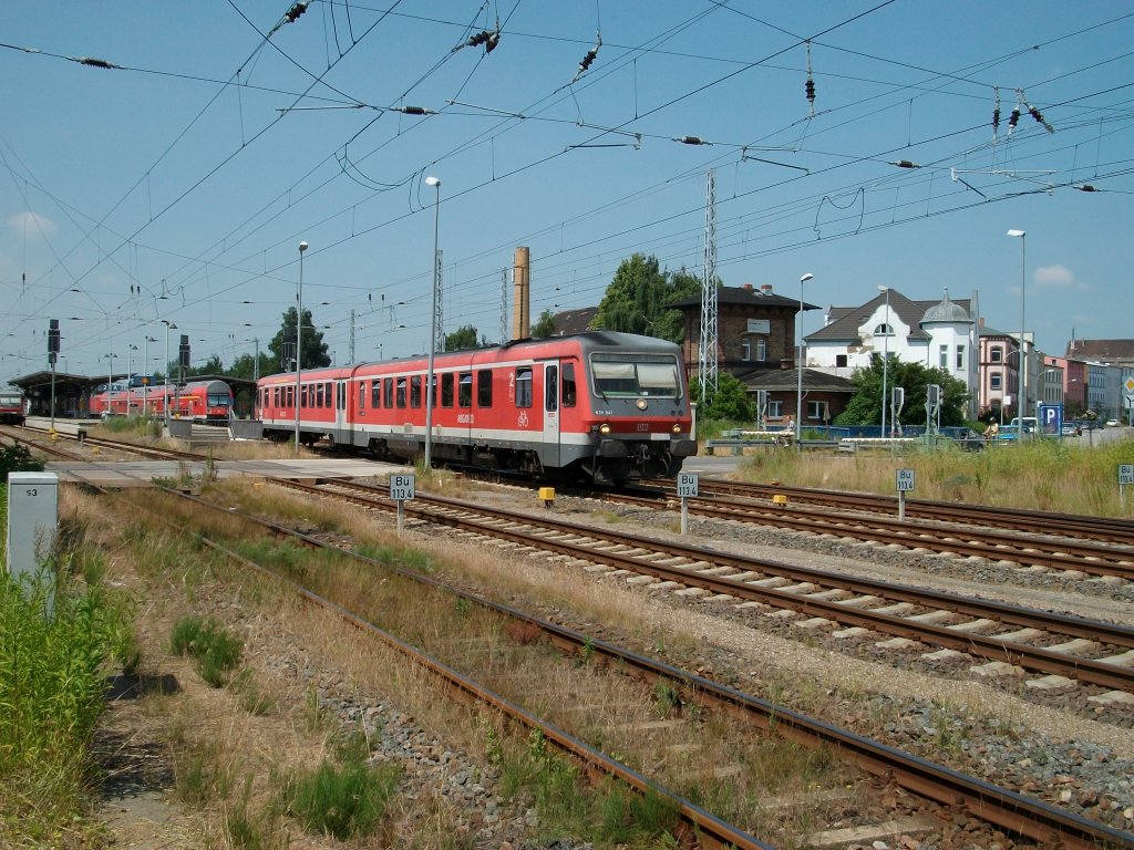 Ausfahrender RE Lbeck-Szczecin Glowny aus Gstrow,wurde am 03.Juli 2010 von 628 641 gefahren.