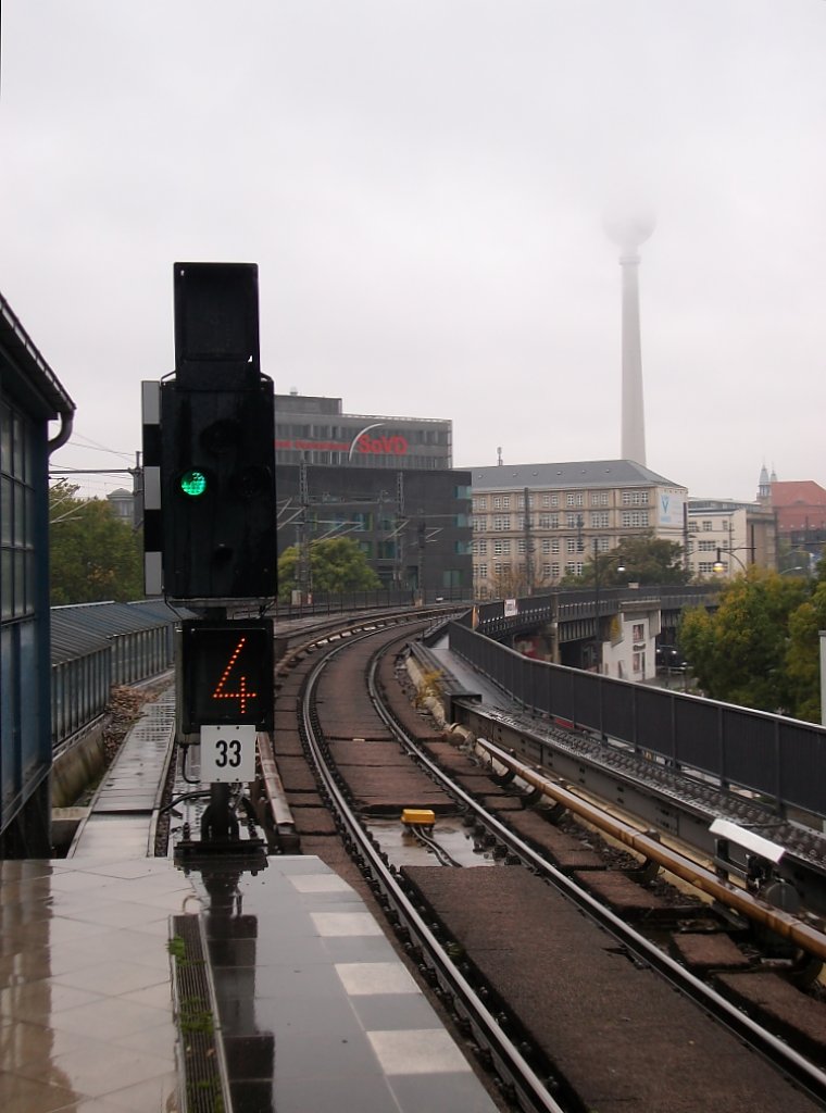 Ausfahrsignal 33 in Berlin Jannowitzbrcke in Richtung Alexanderplatz am 16.Oktober 2010.