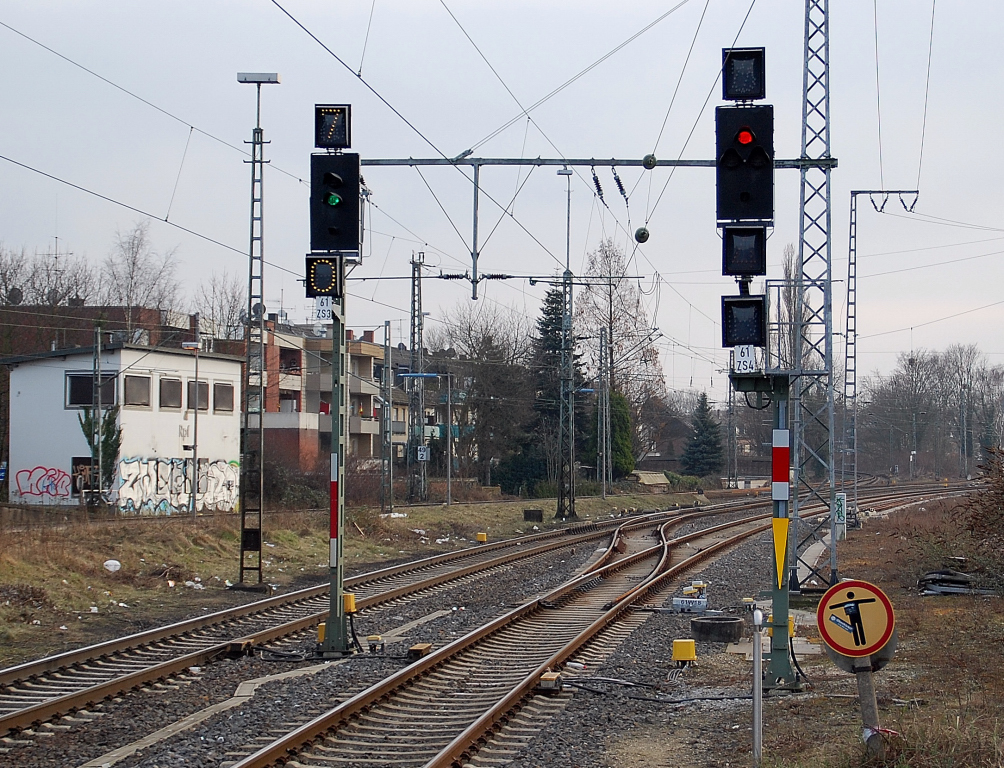 Ausfahrsignale Gleis 3 und 4 in westlicher Richtung im Rheydter Hbf. 21.2.2011