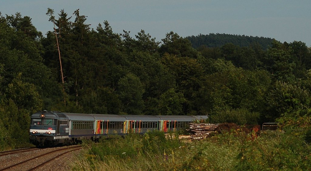 B 67000 (67521) mit RE 30908, Krimmeri Meinau - Sarreguemines in Wimmenau. 18.07.2012