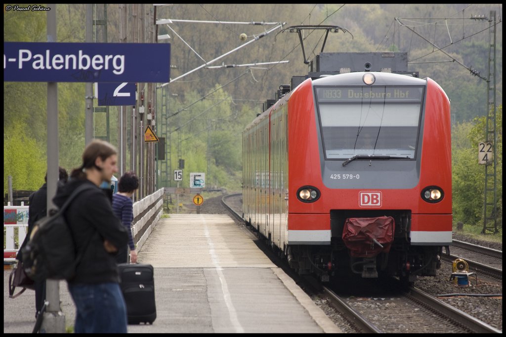 B-Kopf des 425 079 bei der Einfahrt in �bach-Palenberg.
Dieser war als RB33 nach Duisburg unterwegs.
25.04.10 13:55