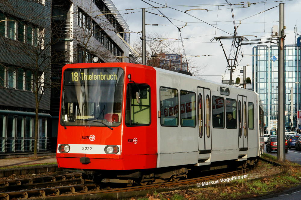 B-Wagen 2222 auf der Pflzer Strae am 31.01.2013.