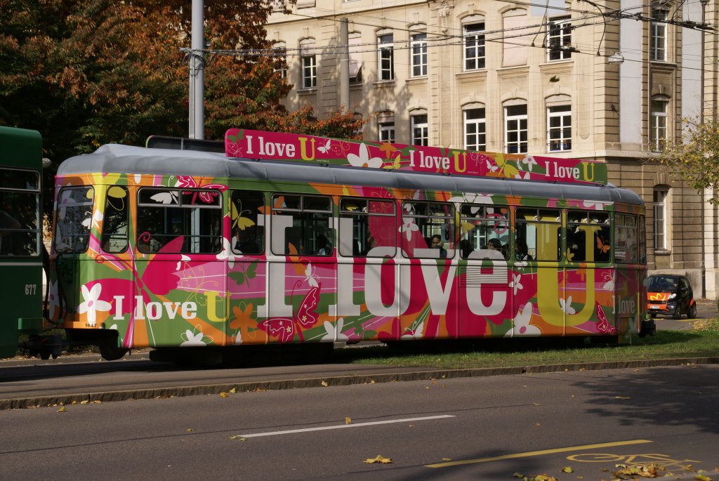 B4 1447 macht Werbung fr das Umweltschutz-Abo des TNW. Die Aufnahme enstrand am 14.10.2008 im Aeschengraben.