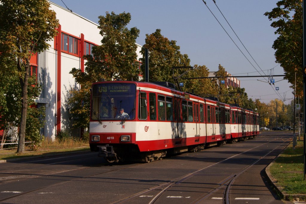 B80-Doppel 4010 & 4011 am Betriebswerk Lierenfeld in Dsseldorf am 02.10.2011