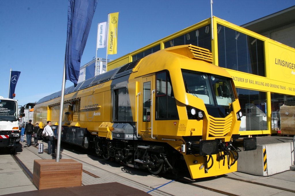 Bahndienstfahrzeug der Firma Linsinger auf der Innotrans 2012