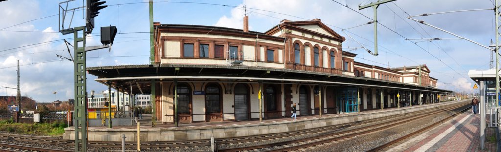 Bahnhof Dren, Panoramafoto aus 2 Einzelbildern zusammengesetzt, 27.11.2010
