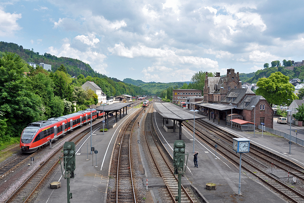 Bahnhof Gerolstein mit dem 644 543 - 08.06.2013