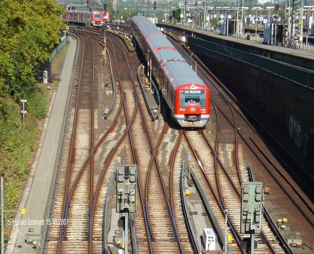 Bahnhof Hamburg-Altona am 15.10.2007; westliche Zufahrtsrampe zur S-Bahn-Tunnelstation.