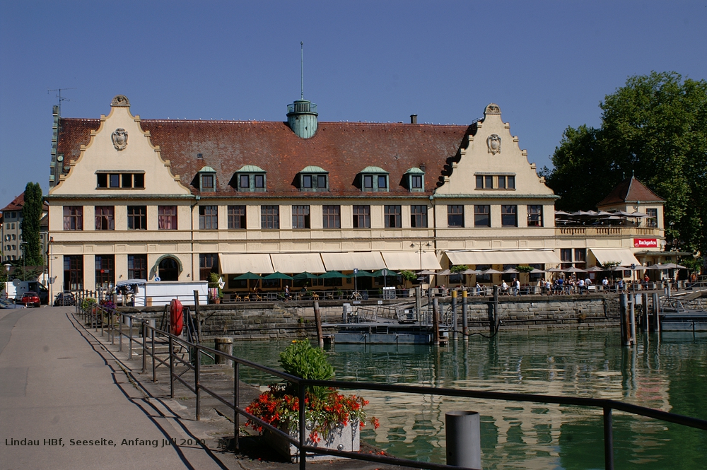 Bahnhof Lindau, Ansicht von der Seepromenade. Anfang Juli 2010 kHds