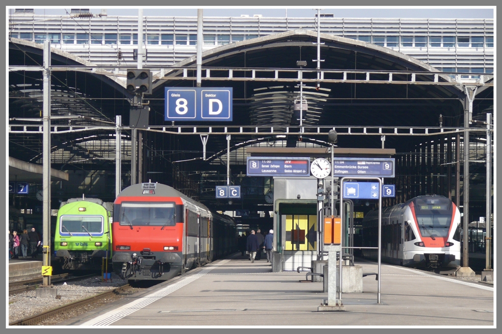 Bahnhof Luzern mit verschiedenen Gesichtern. (22.10.2010)