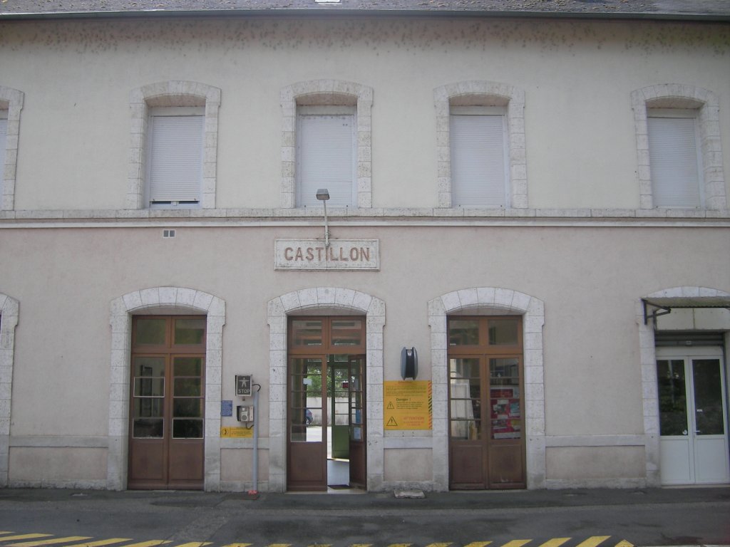 Bahnhofsgebude Castillon, Frontansicht
