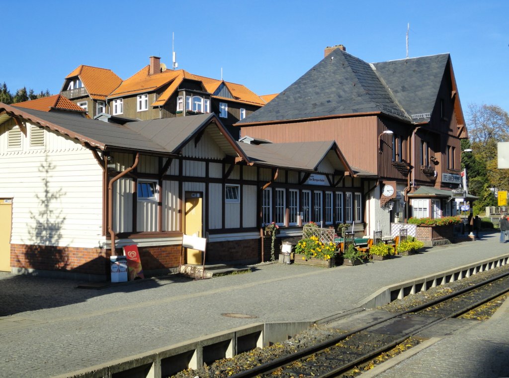 Bahnhofsgebude Drei-Annen-Hohne der Harzer Schmalspurbahnen am 15,10,2011