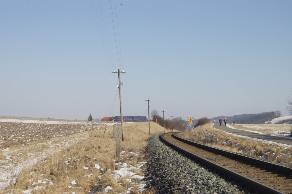 Bahnlinie Neustadt Aisch bis Steinach, fotografiert in Dottenheim. Blick nach Nord-Ost.