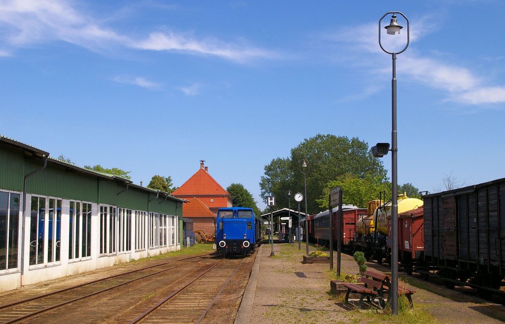 Bahnsteigimpression am 8.7.2012 (Bahnhof Schnberger Strand).