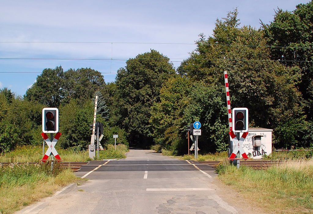 Bahn�bergang am Stadtgarten/D�lkener Stra�e in Viersen D�lken. 23.8.2012