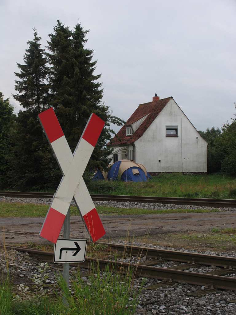Bahnbergang bei Esche an die Bentheim Eisenbahn zwischen Coevorden (NL) und Bad Bentheim am 18-9-2012.