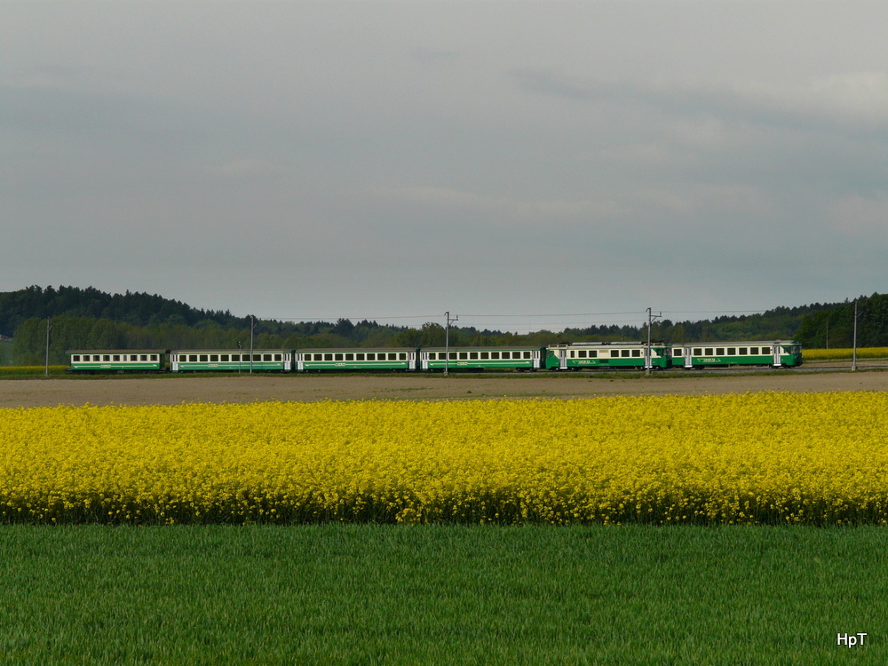 BAM - Regio nach Biere mit einem Steuerwagen zusammen mit einem Triebwagen Be 4/4 und dem Personenwagen B 61 und B 63 und B 64 und B 73 unterwegs bei Apples am 19.05.2010