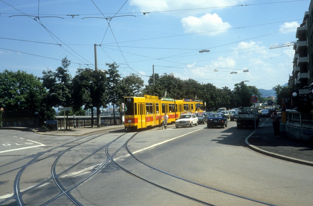 Basel BLT Tram 10 Munchensteinerstrasse am 30. Juni 1987.