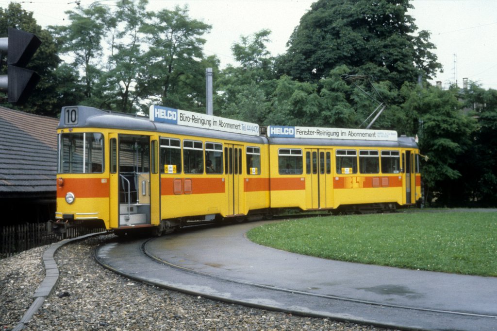 Basel BLT Tram 10 (SWP / BBC / Siemens Be 4/6) Dornach am 28. Juni 1980.