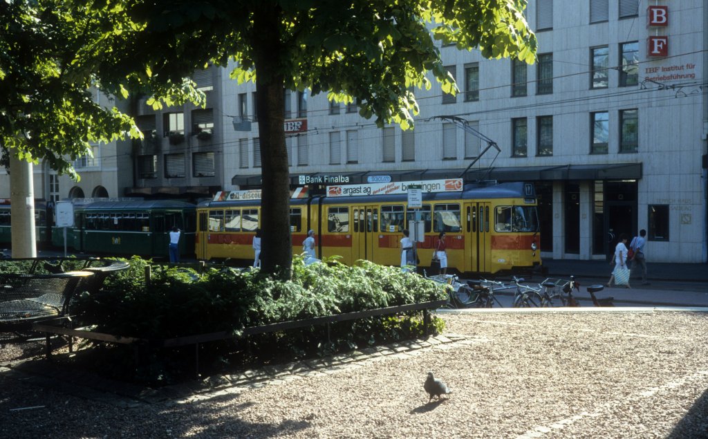 Basel BLT Tram 17 (Be 4/6 101) Theaterstrasse / Stadttheater am 30. Juni 1987.