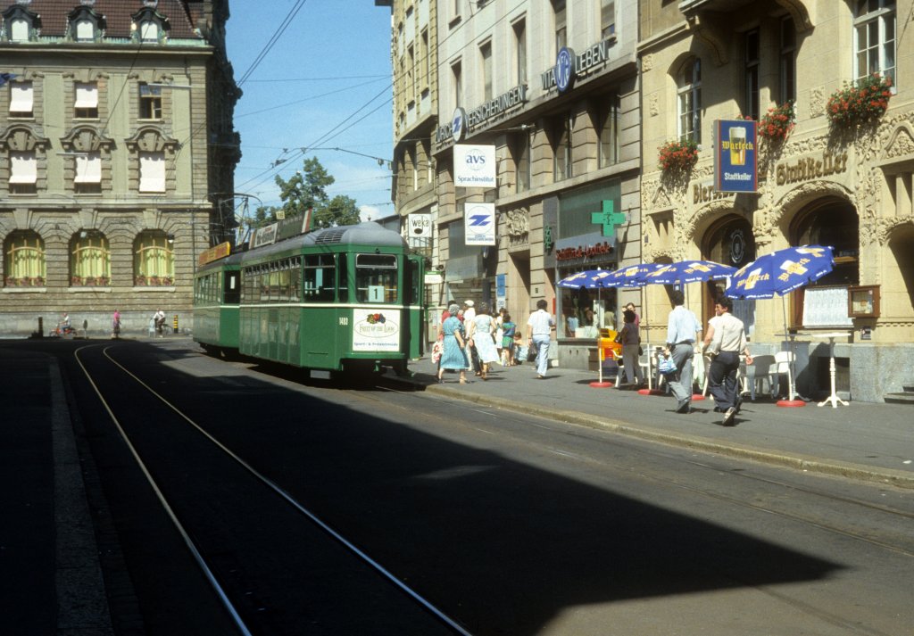 Basel BVB Tram 1 (B4 1493) Marktgasse am 30. Juni 1987.