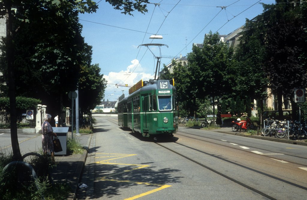 Basel BVB Tram 15 (Be 4/4 460) Thirsteinerallee am 30. Juni 1987.