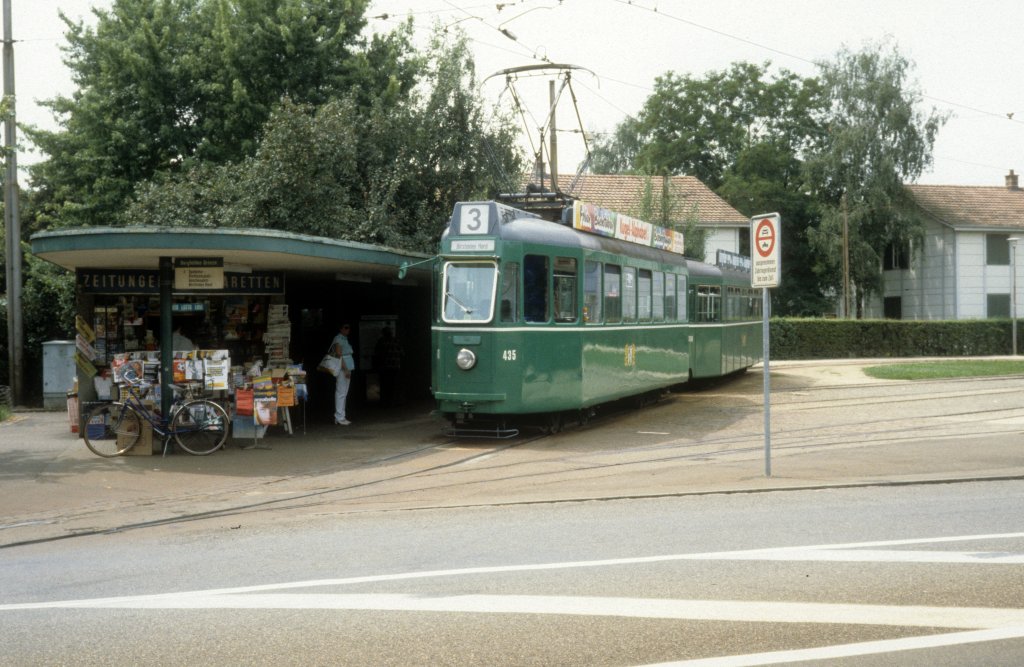 Basel BVB Tram 3 (Be 4/4 435) Burgfelden Grenze im Juli 1988.