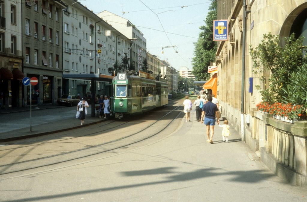 Basel BVB Tram 6 (Be 4/4 470) Rosentalstrasse / Badischer Bahnhof im Juli 1988.
