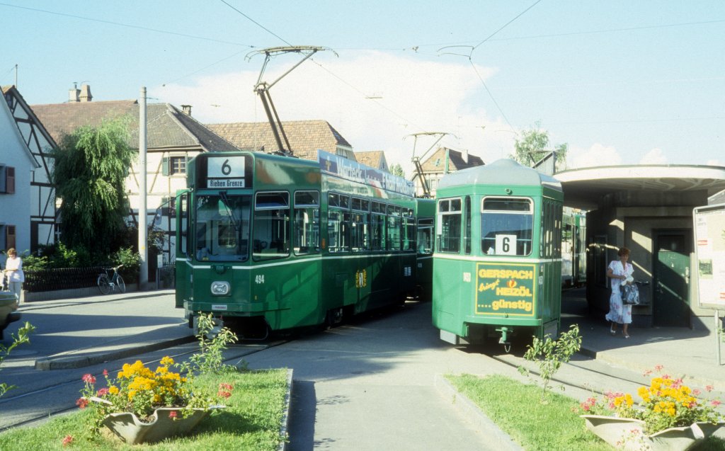 Basel BVB Tram 6 (Be 4/4 196 / B 1453) Allschwil, Baslerstrasse am 30. Juni 1987.