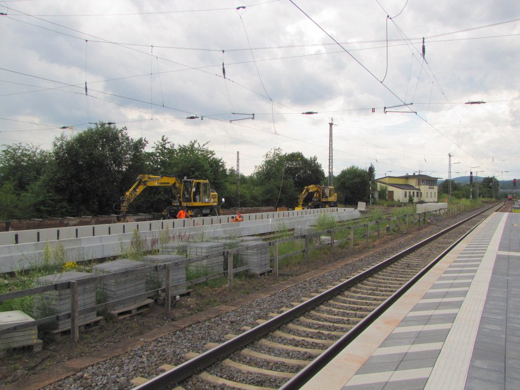 Bauarbeiten zur Modernisierung der Bahnsteige am 10.07.2012 in Wittlich Hbf.
